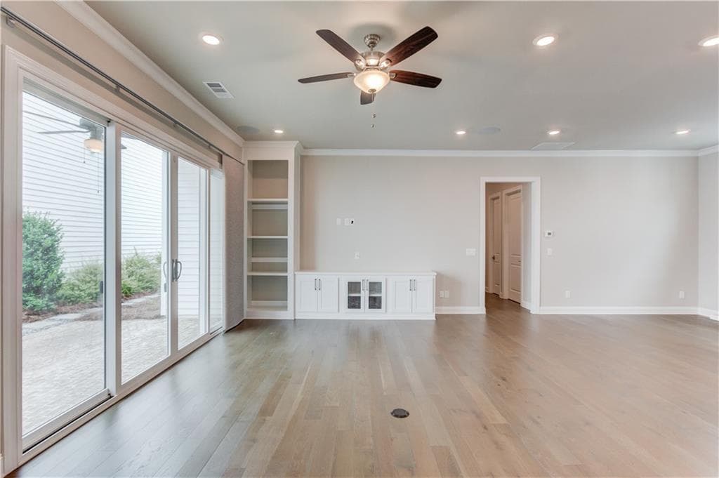 3 bedroom, 4 bathroom, 2,623 sq ft single family residence for sale at 704 Hickory Hollow Walk, Canton, GA 30115 — photo 10