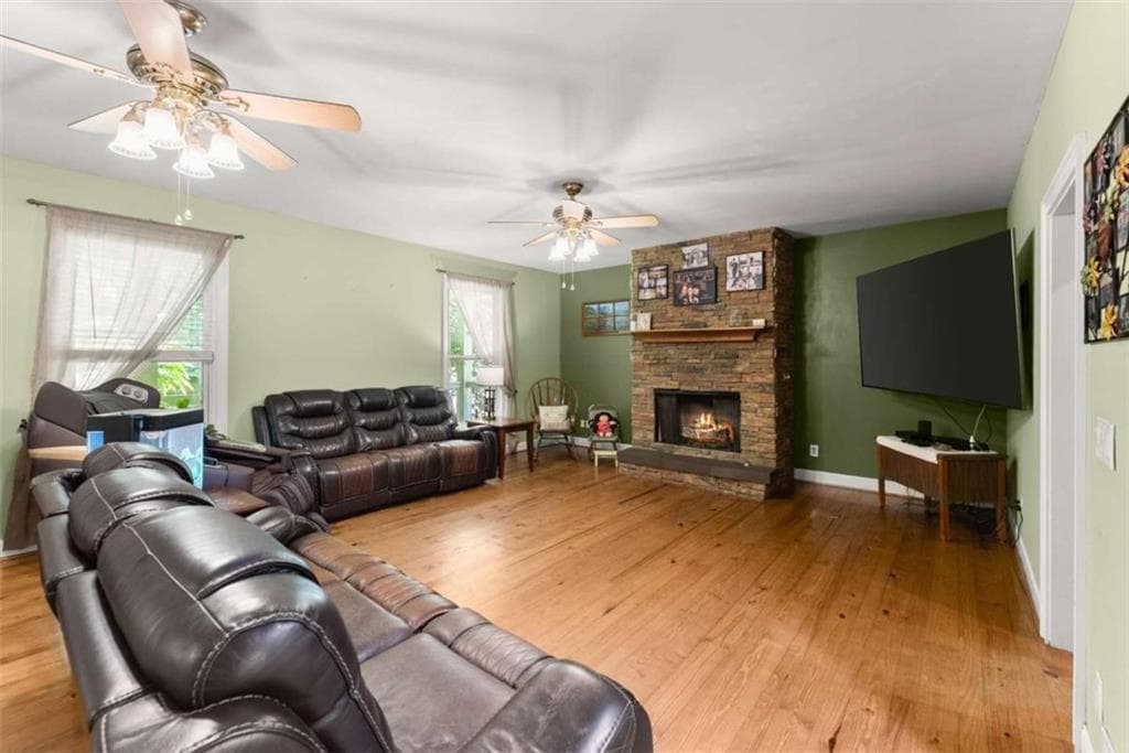 5 bedroom, 4 bathroom, 5,232 sq ft single family residence under contract at 45 River Chase, Hoschton, GA 30548 — photo 9
