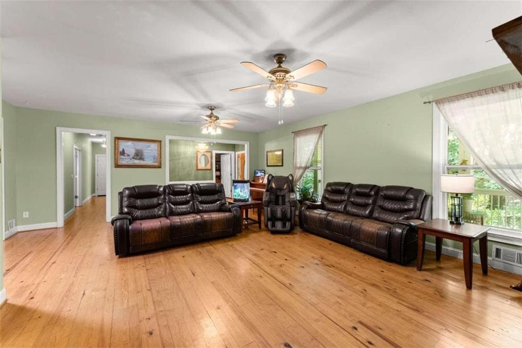5 bedroom, 4 bathroom, 5,232 sq ft single family residence under contract at 45 River Chase, Hoschton, GA 30548 — photo 10