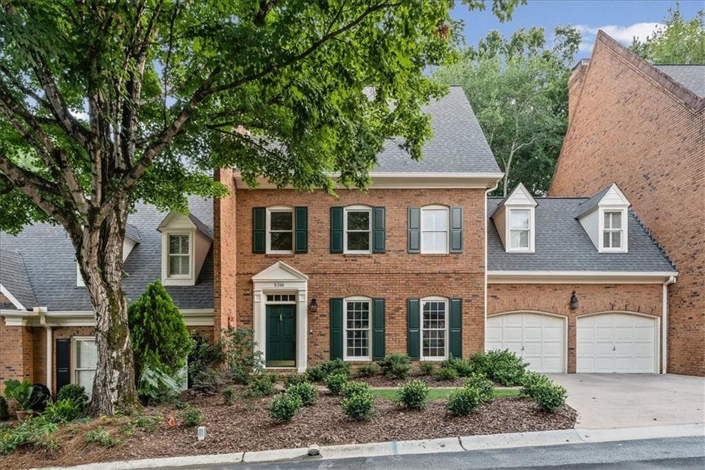 3 bedroom, 3 bathroom, 2,351 sq ft townhouse sold at 5316 Fairfield, Atlanta, GA 30338