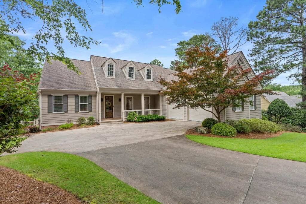 5 bedroom, 5 bathroom, 5,144 sq ft single family residence under contract at 1101 Wrayswood Circle, Greensboro, GA 30642 — photo 2