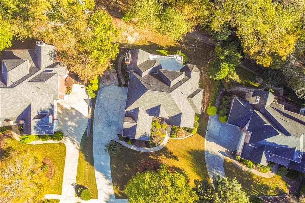 5 bedroom, 5 bathroom, 6,213 sq ft single family residence for sale at 1145 River Laurel Drive, Suwanee, GA 30024 — photo 4