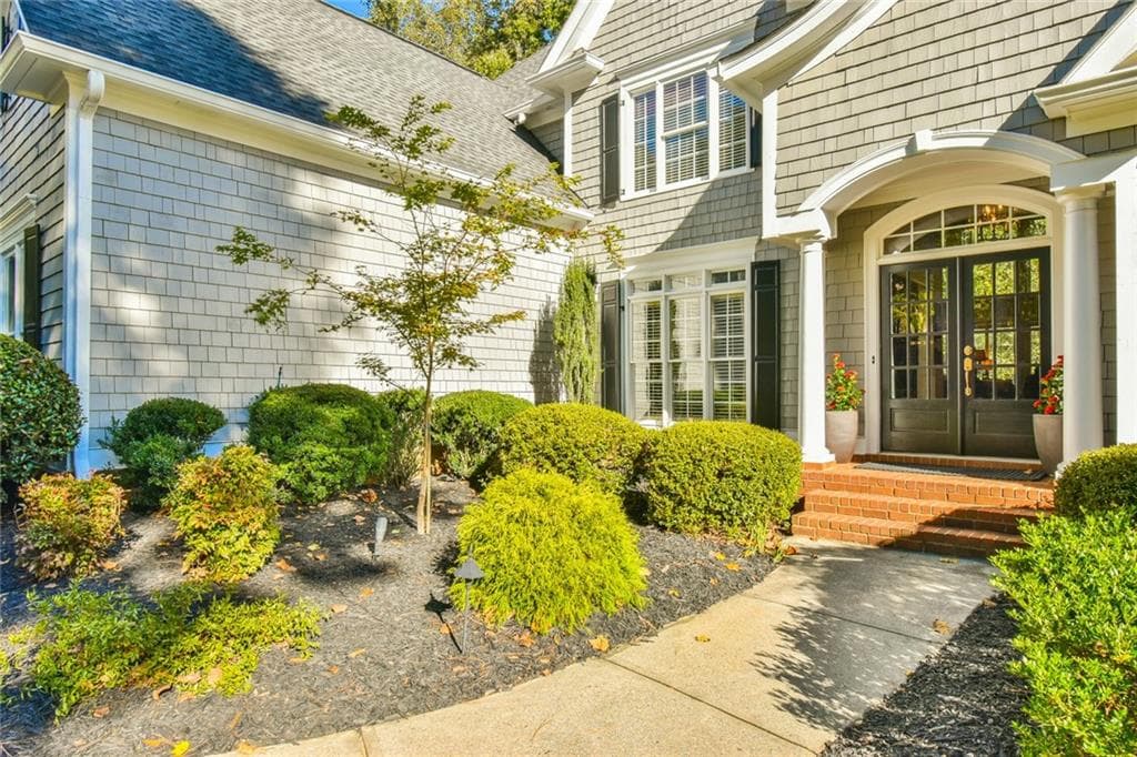 5 bedroom, 5 bathroom, 6,213 sq ft single family residence for sale at 1145 River Laurel Drive, Suwanee, GA 30024 — photo 7