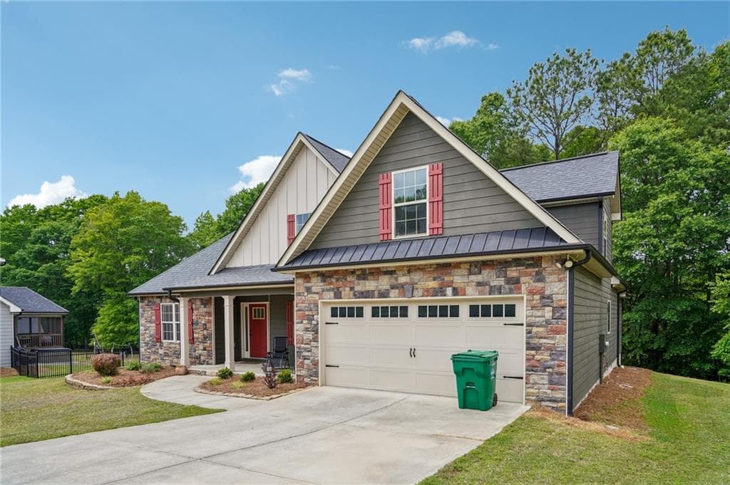4 bedroom, 3 bathroom, 2,764 sq ft single family residence for sale at 103 Fieldstone Circle, Carrollton, GA 30116 — photo 3
