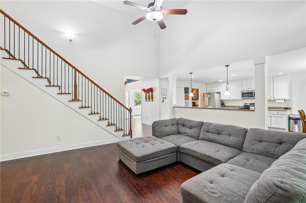 4 bedroom, 3 bathroom, 2,764 sq ft single family residence for sale at 103 Fieldstone Circle, Carrollton, GA 30116 — photo 7