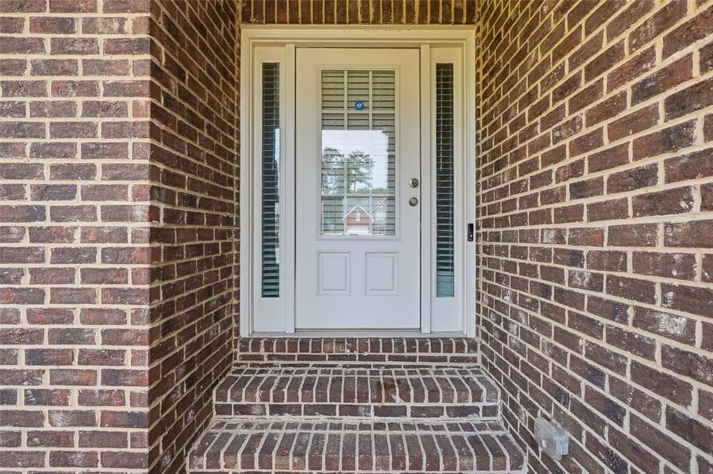 5 bedroom, 5 bathroom, 2,688 sq ft single family residence for rent at 2408 Smoke Court, Conyers, GA 30013 for $2,700 a month — photo 2