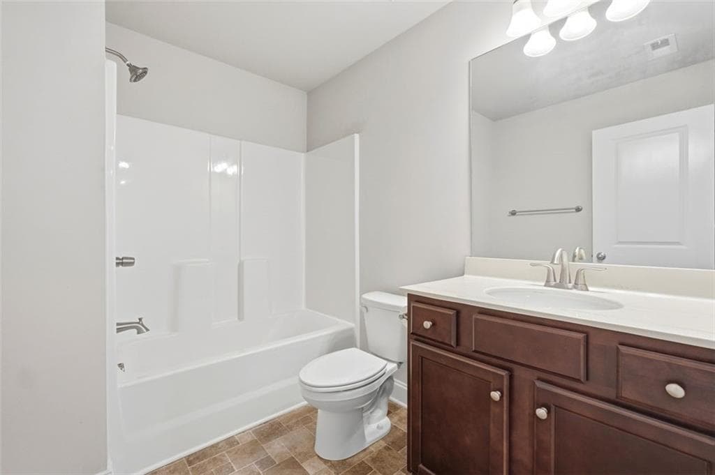 5 bedroom, 5 bathroom, 2,688 sq ft single family residence for rent at 2408 Smoke Court, Conyers, GA 30013 for $2,700 a month — photo 7