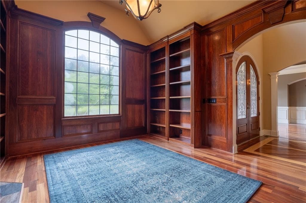 7 bedroom, 8 bathroom, 9,184 sq ft single family residence under contract at 207 Gold Leaf Lane, Canton, GA 30114 — photo 7