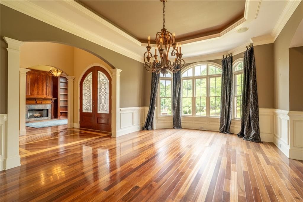 7 bedroom, 8 bathroom, 9,184 sq ft single family residence under contract at 207 Gold Leaf Lane, Canton, GA 30114 — photo 8