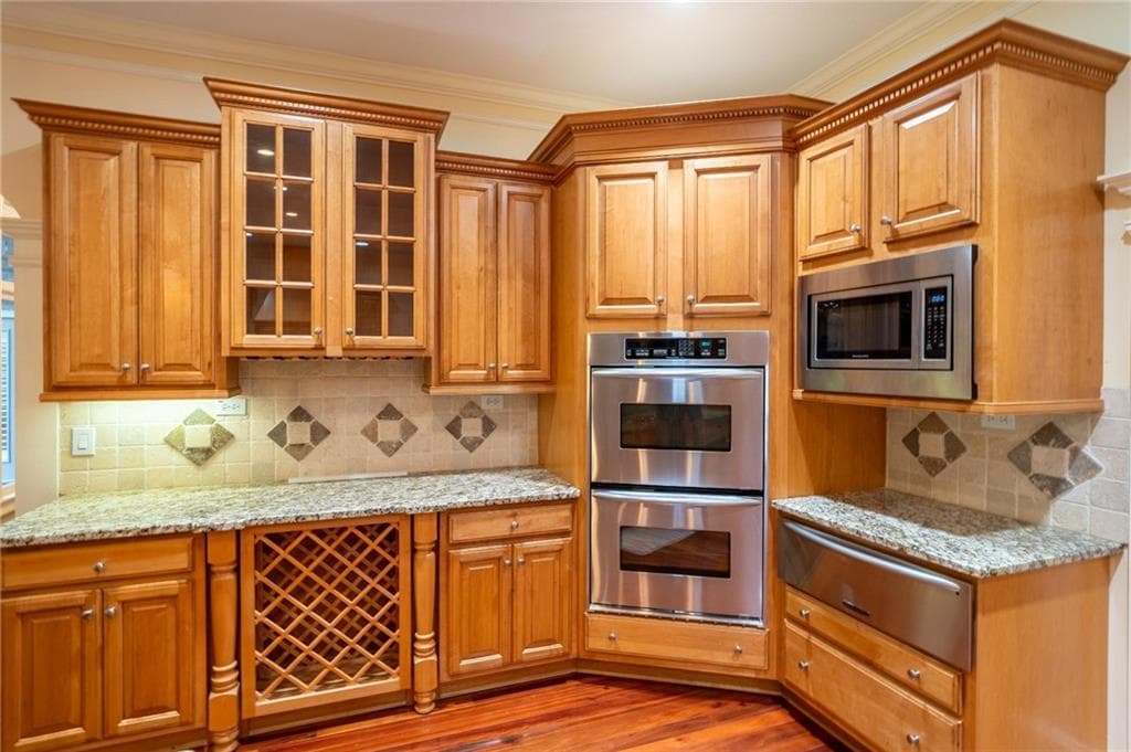 7 bedroom, 8 bathroom, 9,184 sq ft single family residence under contract at 207 Gold Leaf Lane, Canton, GA 30114 — photo 10