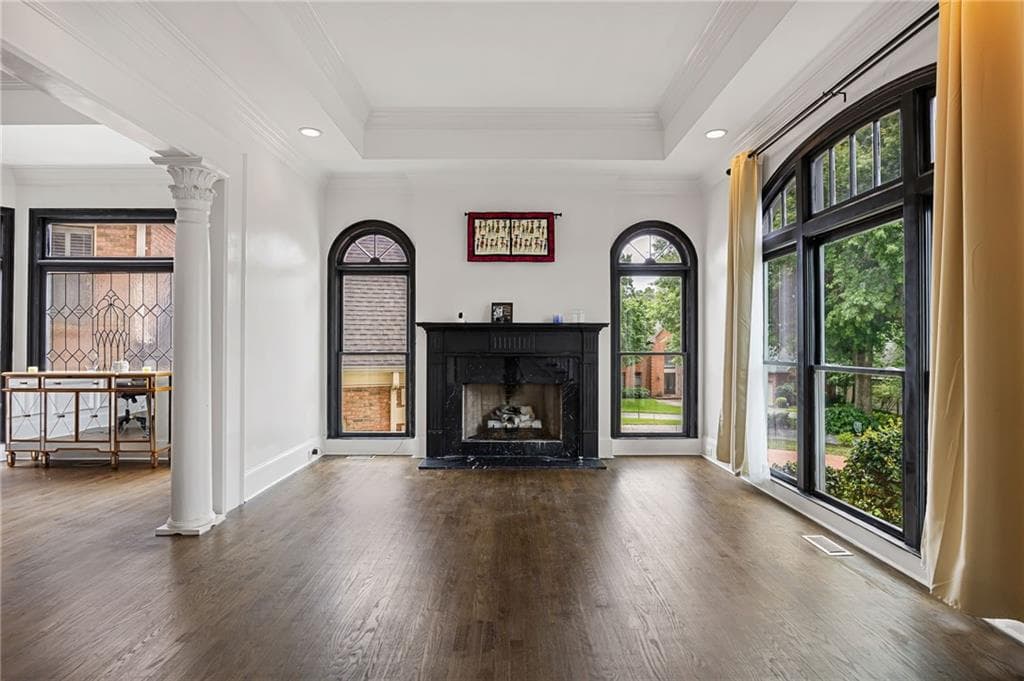 4 bedroom, 5 bathroom, 5,965 sq ft single family residence for sale at 4479 Chattahoochee Plantation Drive, Marietta, GA 30067 — photo 7