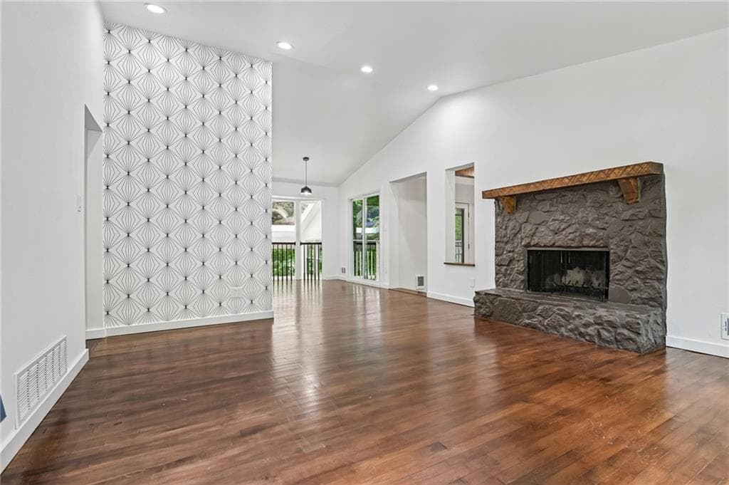 4 bedroom, 3 bathroom, 2,500 sq ft single family residence for sale at 2272 Vistamont Drive, Decatur, GA 30033 — photo 5