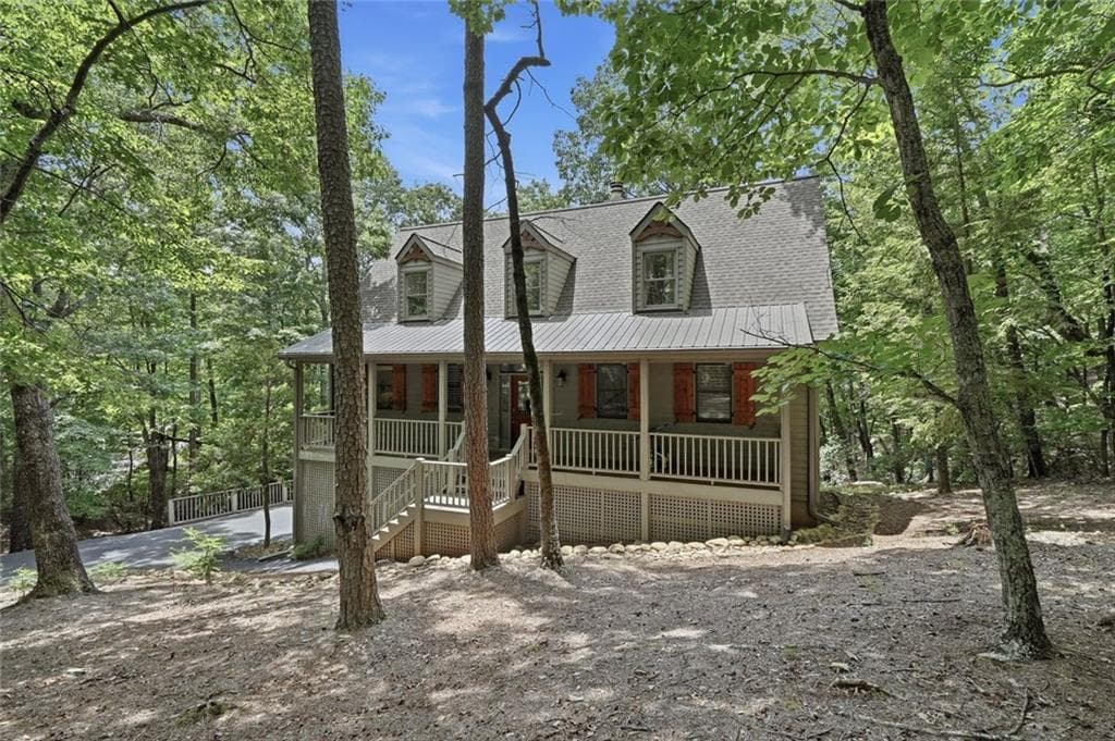 3 bedroom, 3 bathroom, 1,879 sq ft single family residence for sale at 222 Bellflower Drive, Jasper, GA 30143 — photo 2