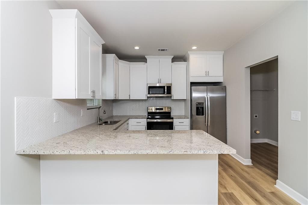 3 bedroom, 2 bathroom, 1,358 sq ft single family residence for rent at 112 Cassidy Trail, Douglasville, GA 30134 for $2,030 a month — photo 4