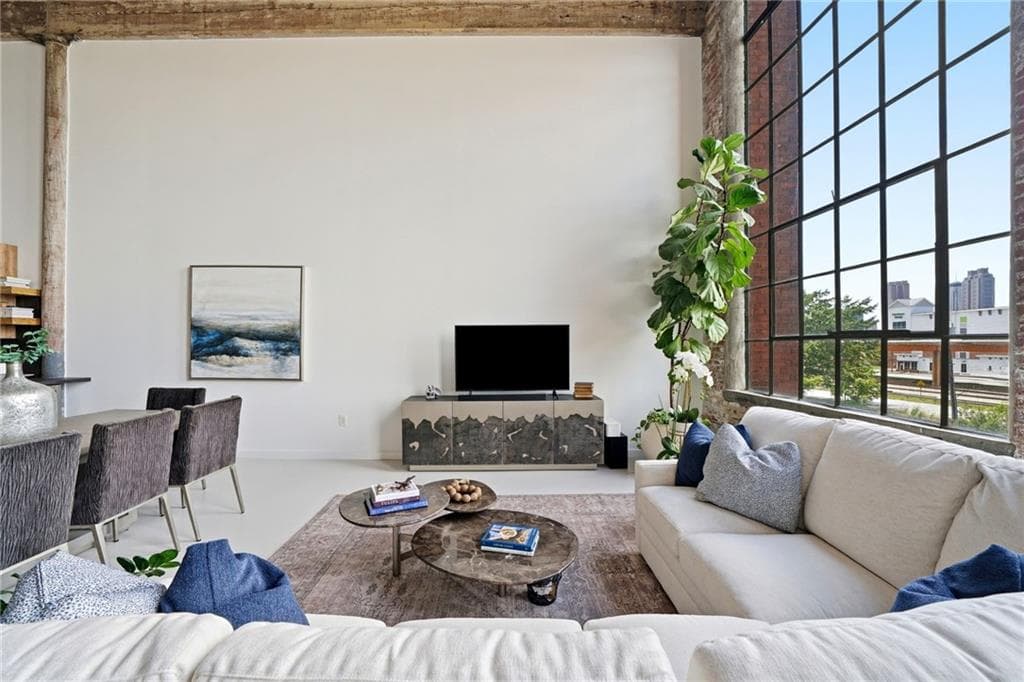 2 bedroom, 2 bathroom, 1,858 sq ft condominium for sale at 170 Boulevard 309E, Atlanta, GA 30312 — photo 3