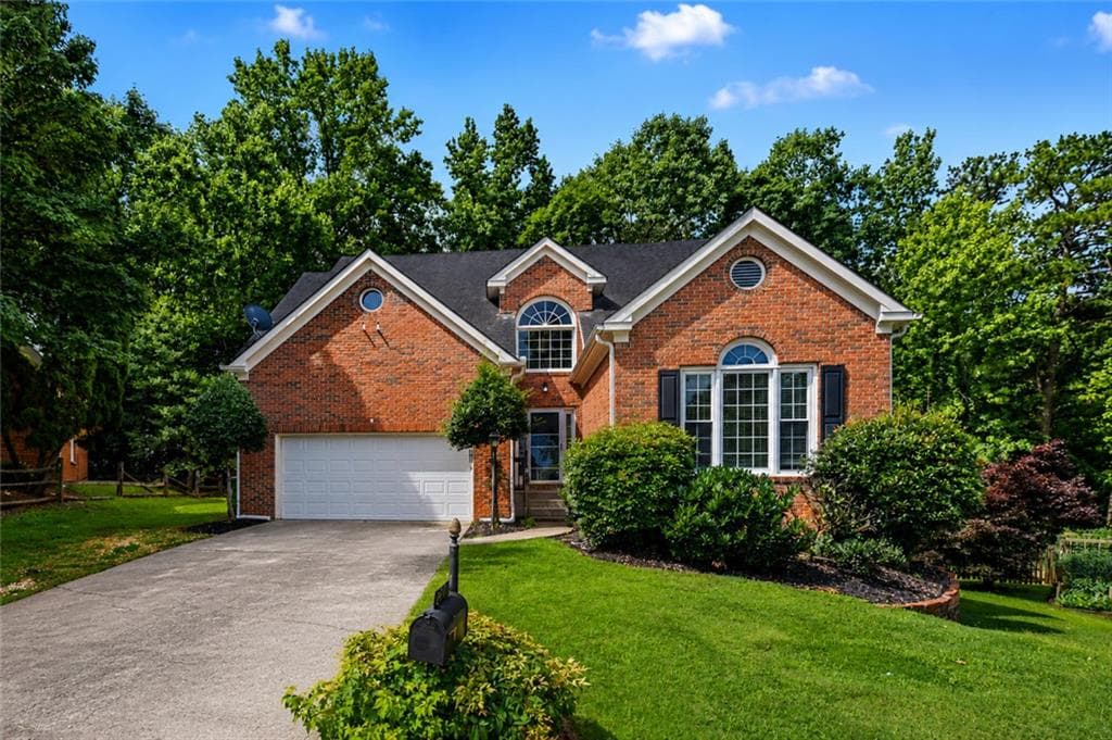 5 bedroom, 4 bathroom, 2,866 sq ft single family residence for sale at 2707 Glenrose Hill, Atlanta, GA 30341 — photo 5
