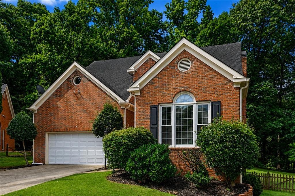 5 bedroom, 4 bathroom, 2,866 sq ft single family residence for sale at 2707 Glenrose Hill, Atlanta, GA 30341 — photo 7