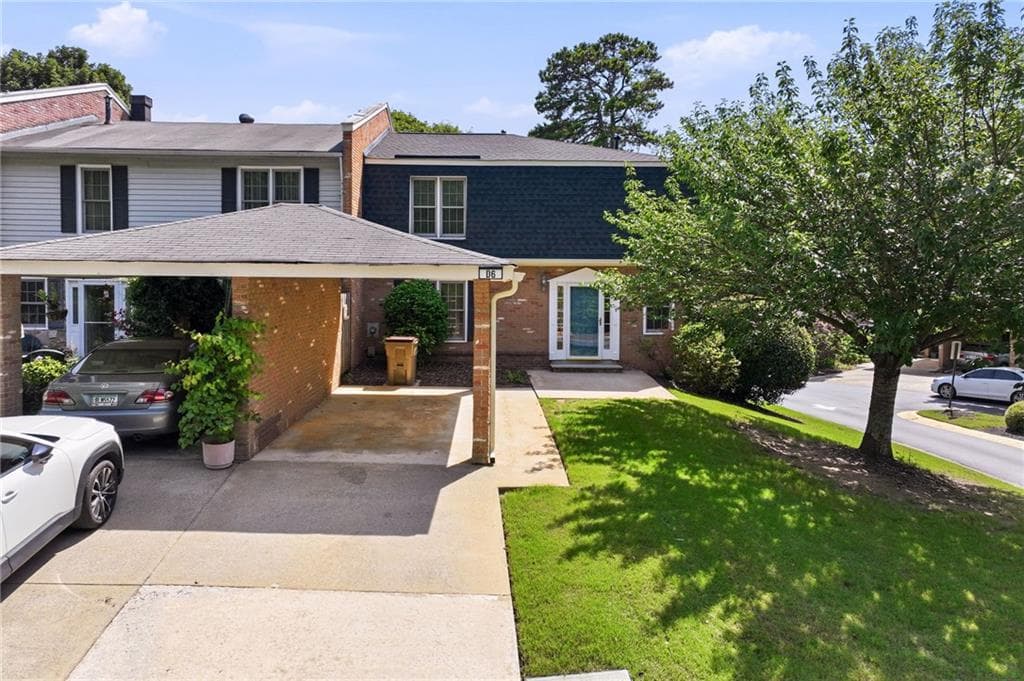 3 bedroom, 3 bathroom, 1,680 sq ft condominium for sale at 6500 Gaines Ferry Road D-6, Flowery Branch, GA 30542 — photo 3