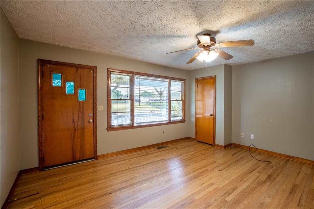 2 bedroom, 1 bathroom, 1,000 sq ft duplex for rent at 133 Nelson Street B, Monroe, GA 30655 for $1,475 a month — photo 4