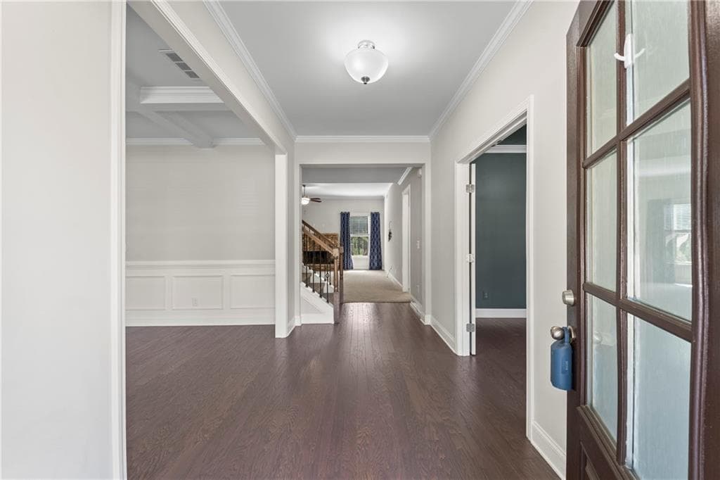 5 bedroom, 4 bathroom, 3,822 sq ft single family residence under contract at 5930 Mount Laurel Walk, Flowery Branch, GA 30542 — photo 7
