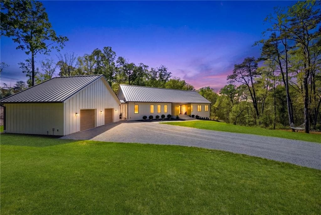 4 bedroom, 5 bathroom, 5,885 sq ft single family residence for sale at 498 Old Mount Carmel Road, Canton, GA 30114 — photo 9