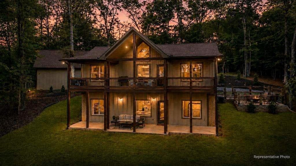 4 bedroom, 3 bathroom, 2,464 sq ft single family residence for sale at 241 Wolf Creek Mountain Road, Mineral Bluff, GA 30559 — photo 6