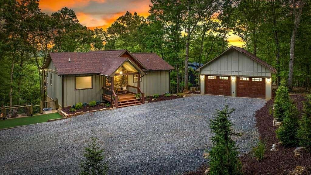 4 bedroom, 3 bathroom, 2,464 sq ft single family residence for sale at 241 Wolf Creek Mountain Road, Mineral Bluff, GA 30559