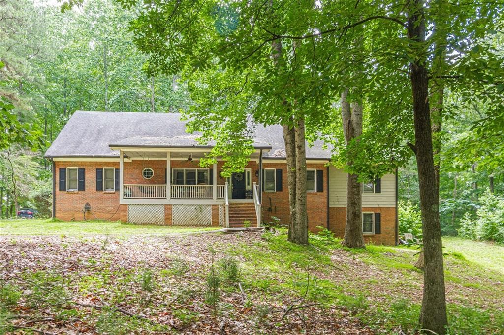 3 bedroom, 4 bathroom single family residence sold at 2150 Purcell Lane, Alpharetta, GA 30004