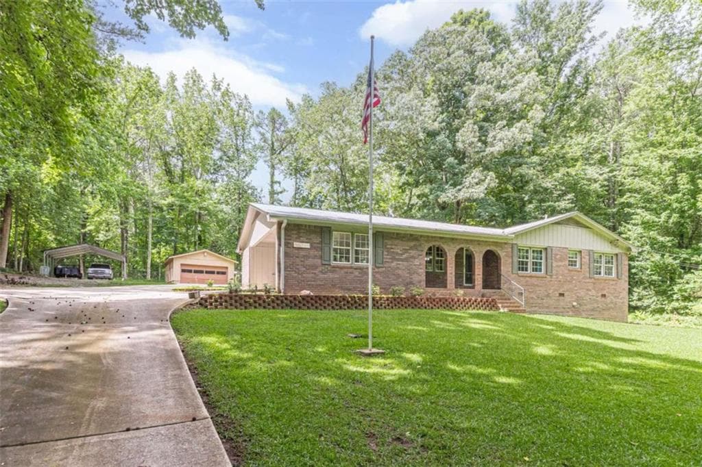 2 bedroom, 2 bathroom, 1,459 sq ft single family residence for sale at 5458 Christi Drive, Douglasville, GA 30135 — photo 6