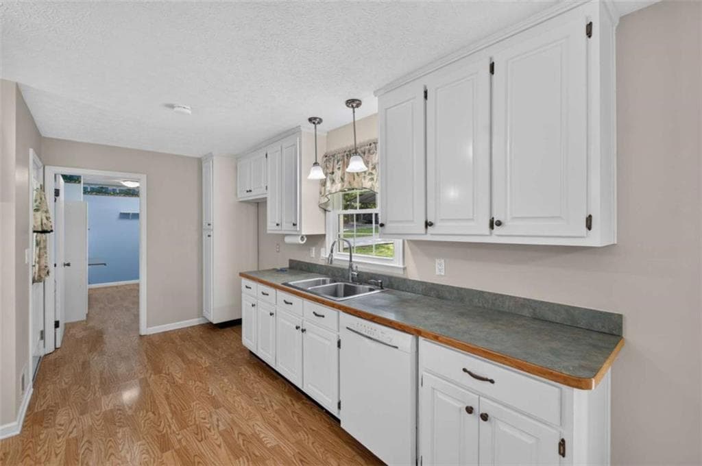 2 bedroom, 2 bathroom, 1,459 sq ft single family residence for sale at 5458 Christi Drive, Douglasville, GA 30135 — photo 10