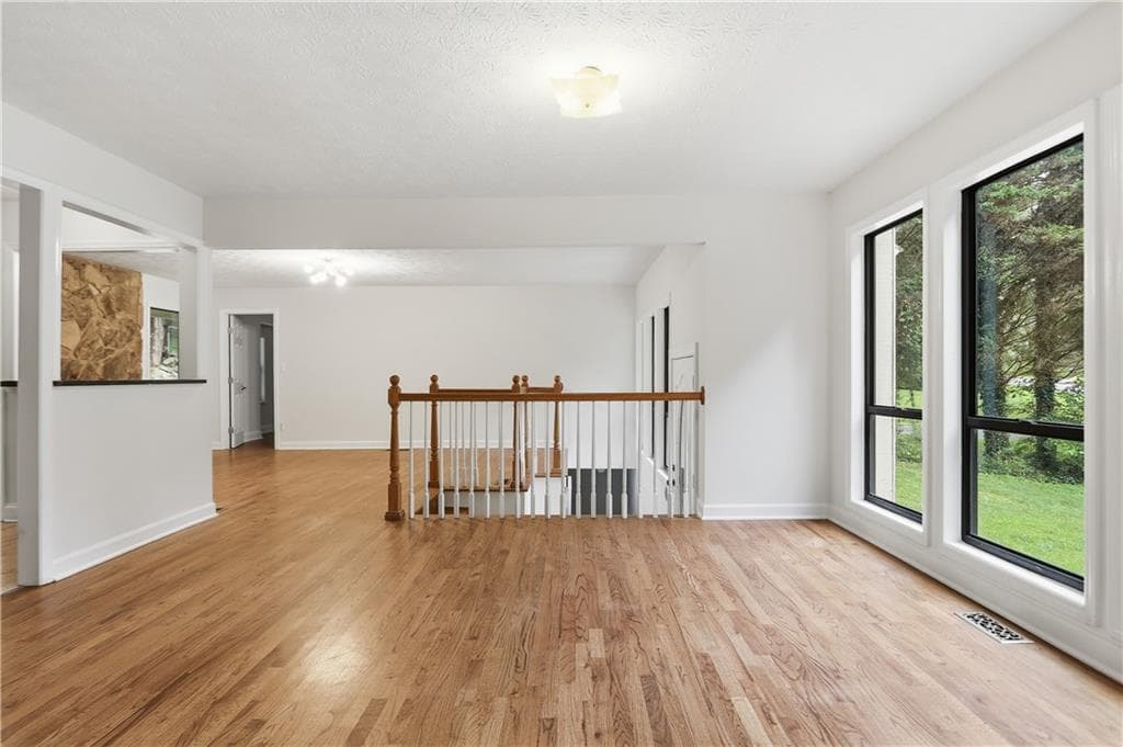 3 bedroom, 2 bathroom, 2,629 sq ft single family residence for sale at 3634 N Hampton Drive, Kennesaw, GA 30144 — photo 4