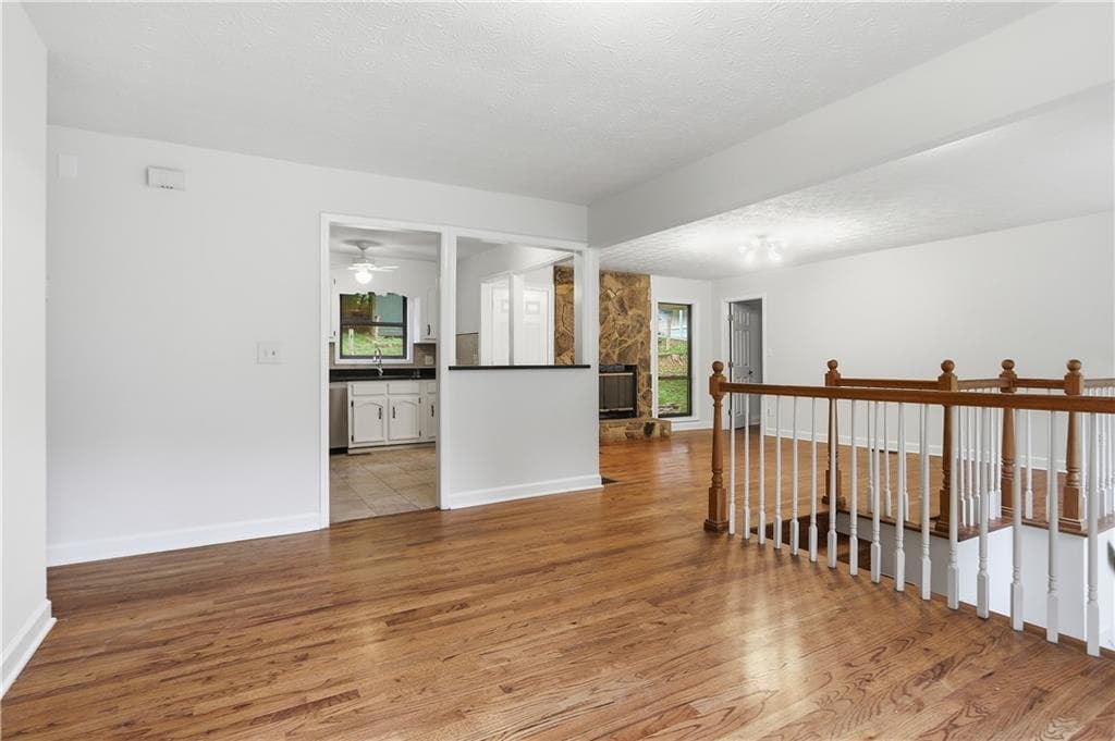 3 bedroom, 2 bathroom, 2,629 sq ft single family residence for sale at 3634 N Hampton Drive, Kennesaw, GA 30144 — photo 7