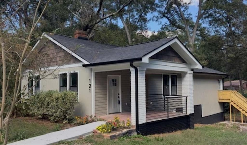 3 bedroom, 2 bathroom, 1,624 sq ft single family residence under contract at 121 Orchard Street, Fairburn, GA 30213