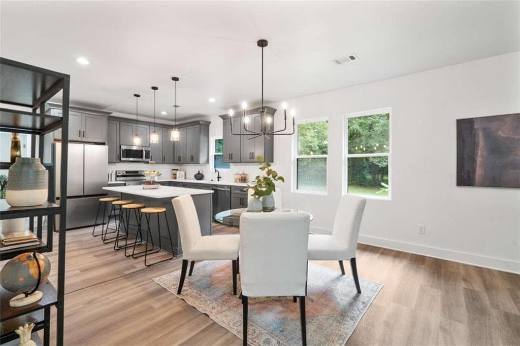 3 bedroom, 2 bathroom, 1,624 sq ft single family residence under contract at 121 Orchard Street, Fairburn, GA 30213 — photo 5