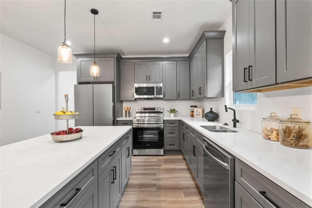 3 bedroom, 2 bathroom, 1,624 sq ft single family residence under contract at 121 Orchard Street, Fairburn, GA 30213 — photo 7