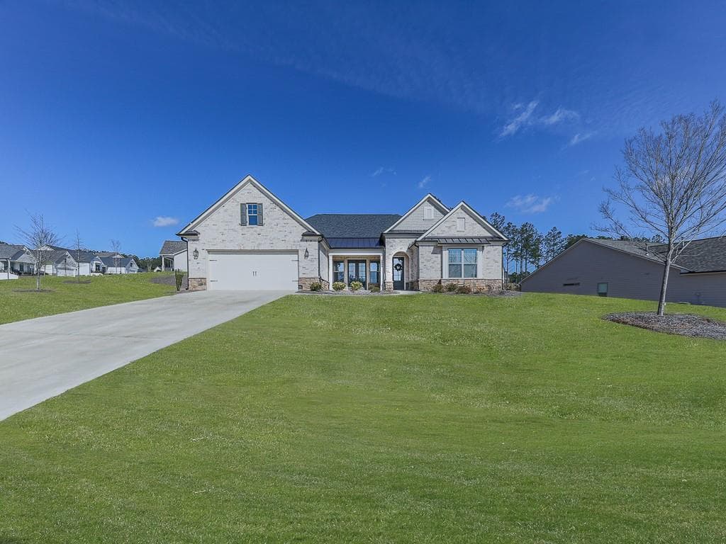 4 bedroom, 3 bathroom, 2,826 sq ft single family residence for sale at 456 Northside Drive, Canton, GA 30115 — photo 3