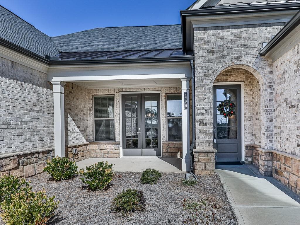 4 bedroom, 3 bathroom, 2,826 sq ft single family residence for sale at 456 Northside Drive, Canton, GA 30115 — photo 4