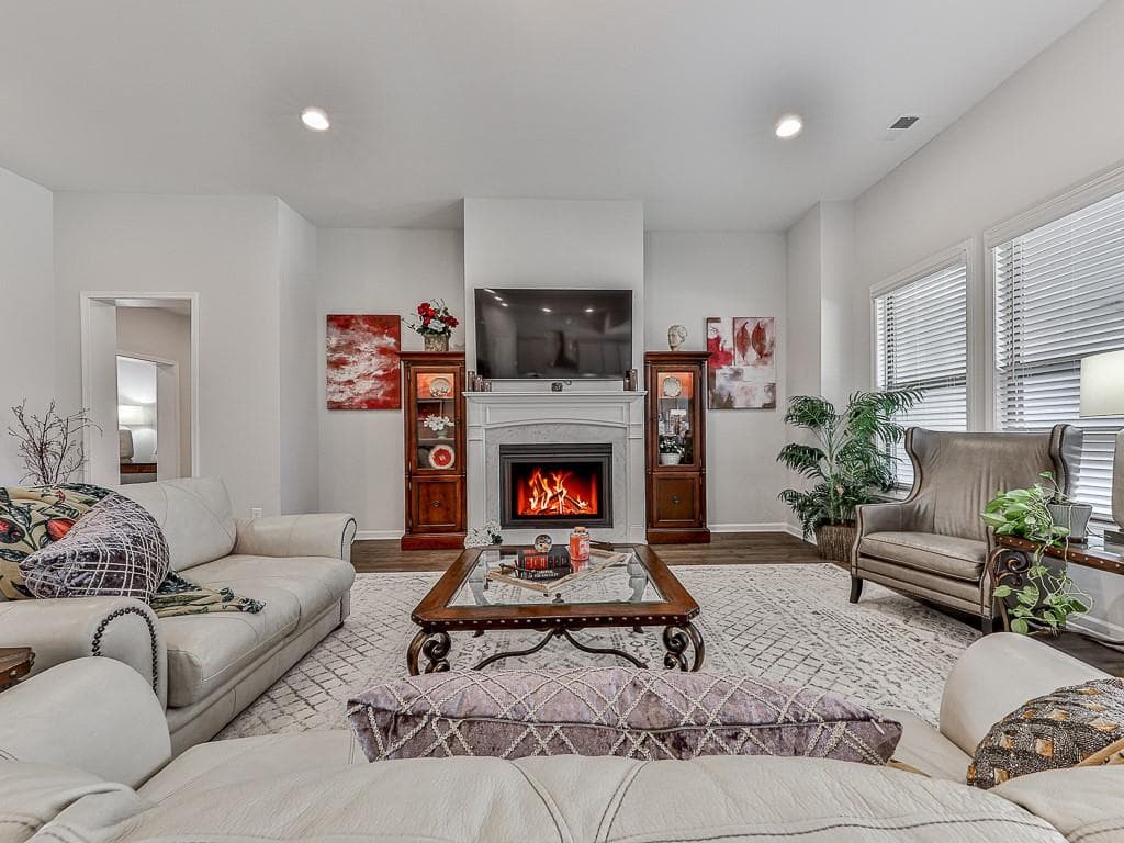 4 bedroom, 3 bathroom, 2,826 sq ft single family residence for sale at 456 Northside Drive, Canton, GA 30115 — photo 9
