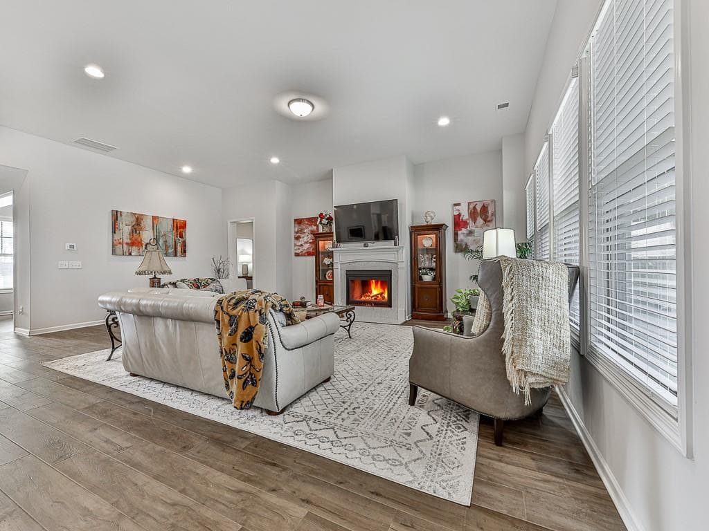 4 bedroom, 3 bathroom, 2,826 sq ft single family residence for sale at 456 Northside Drive, Canton, GA 30115 — photo 10