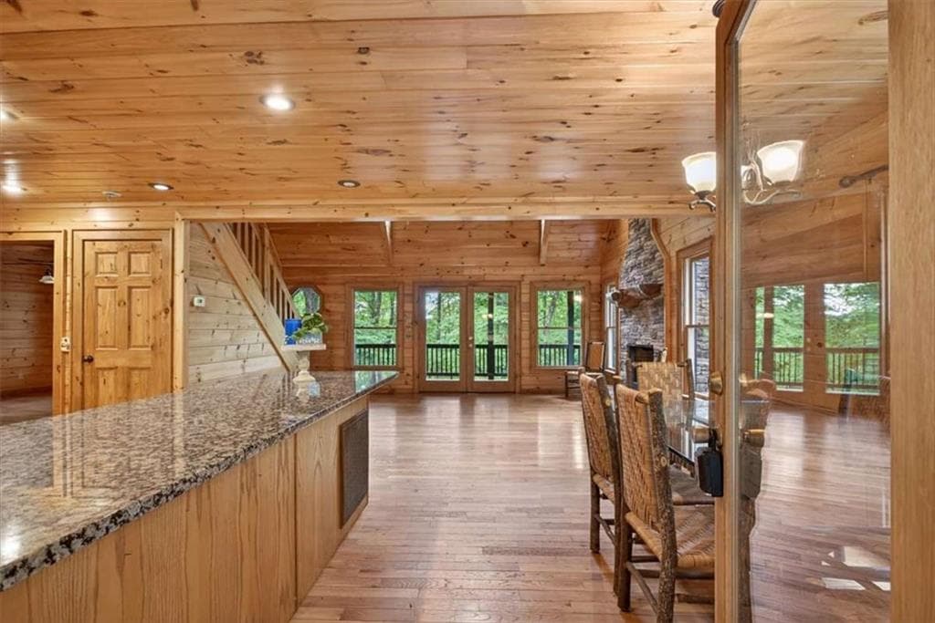 3 bedroom, 3 bathroom, 2,520 sq ft single family residence for sale at 648 Stuart Mountain Road, Mineral Bluff, GA 30559 — photo 9