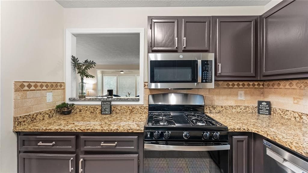 2 bedroom, 1 bathroom, 1,100 sq ft condominium for sale at 106 Gettysburg Place, Atlanta, GA 30350 — photo 9