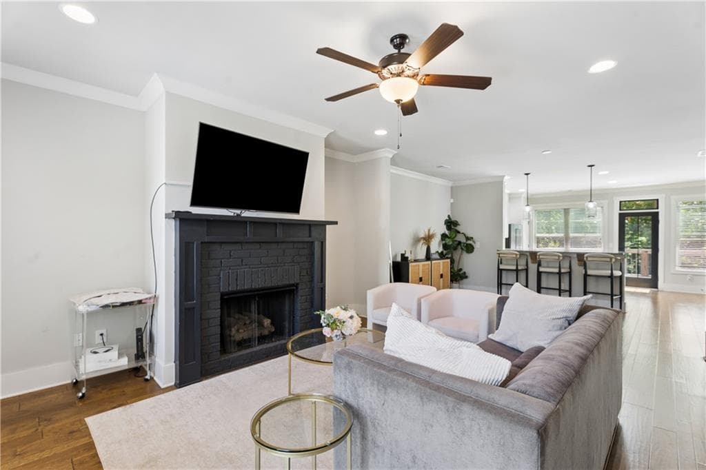 3 bedroom, 4 bathroom, 1,804 sq ft townhouse for rent at 2424 Misty Hollow Place, Atlanta, GA 30337 for $3,000 a month — photo 5