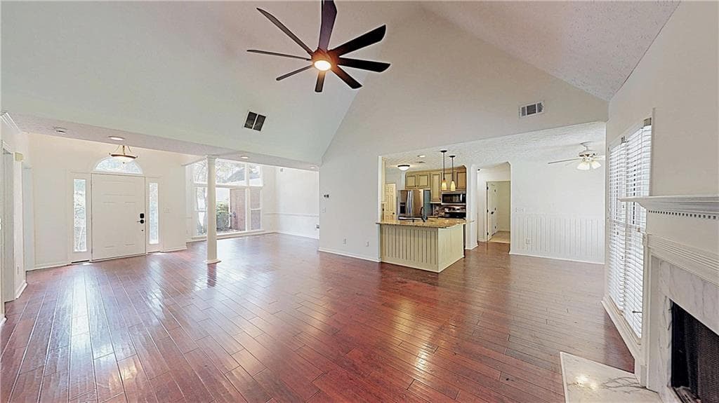 4 bedroom, 2 bathroom, 2,261 sq ft single family residence under contract at 1881 Flowering Drive, Grayson, GA 30017 — photo 4