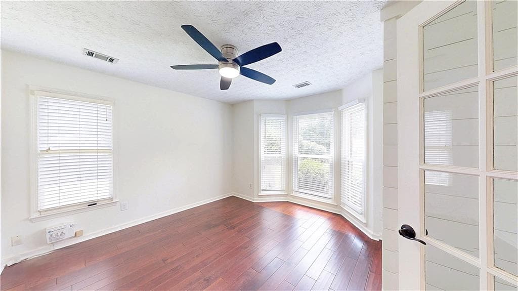 4 bedroom, 2 bathroom, 2,261 sq ft single family residence under contract at 1881 Flowering Drive, Grayson, GA 30017 — photo 10