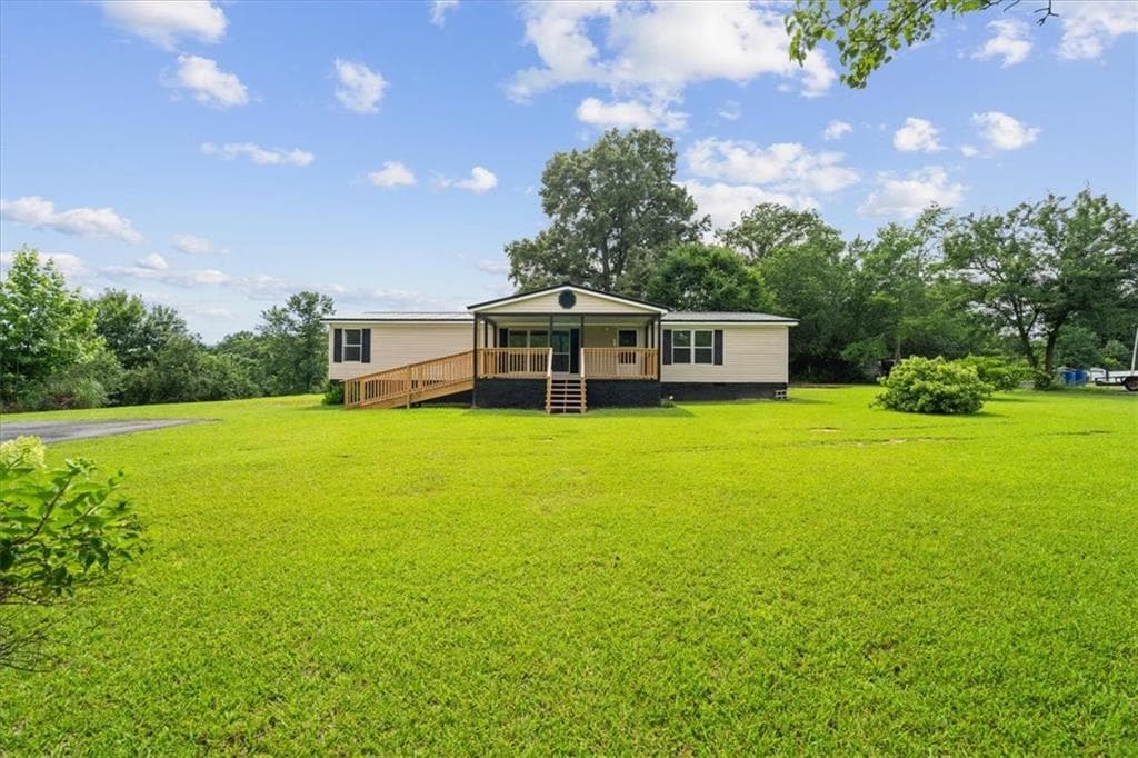 3 bedroom, 2 bathroom, 1,680 sq ft single family residence for sale at 504 Brandon Drive, Resaca, GA 30735