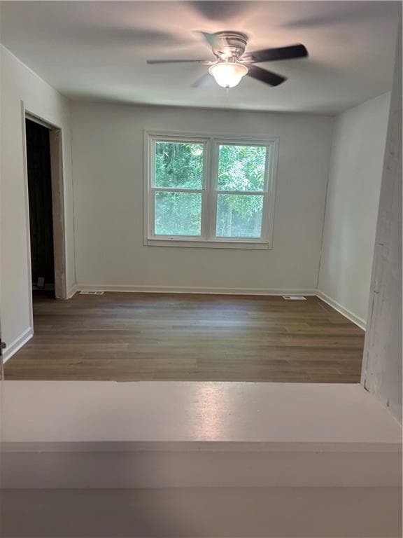 2 bedroom, 1 bathroom, 1,000 sq ft single family residence for sale at 45 Wilson Street, Griffin, GA 30223 — photo 4