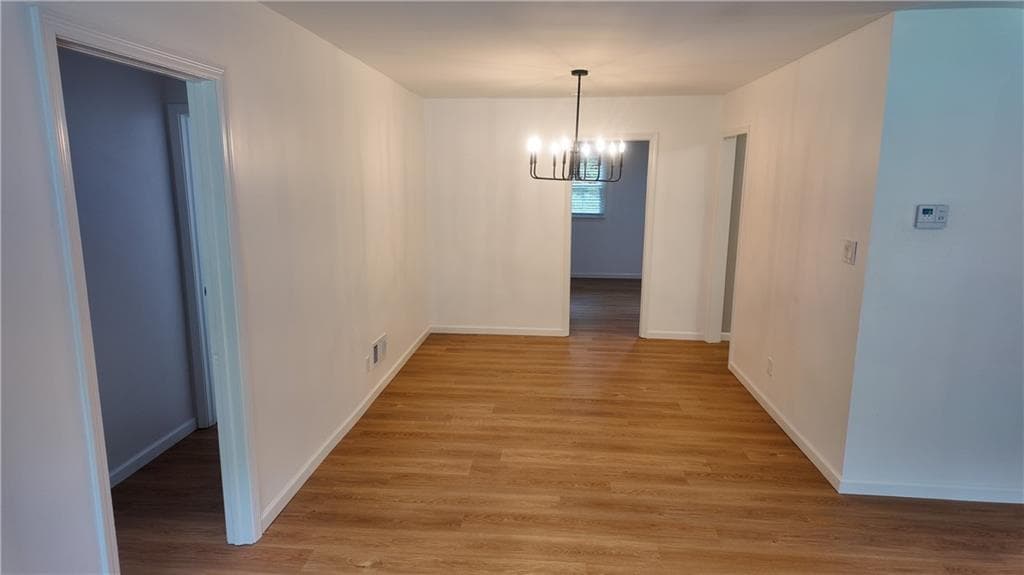 4 bedroom, 2 bathroom, 1,500 sq ft single family residence under contract at 2181 Meadowlane Drive, Atlanta, GA 30311 — photo 6
