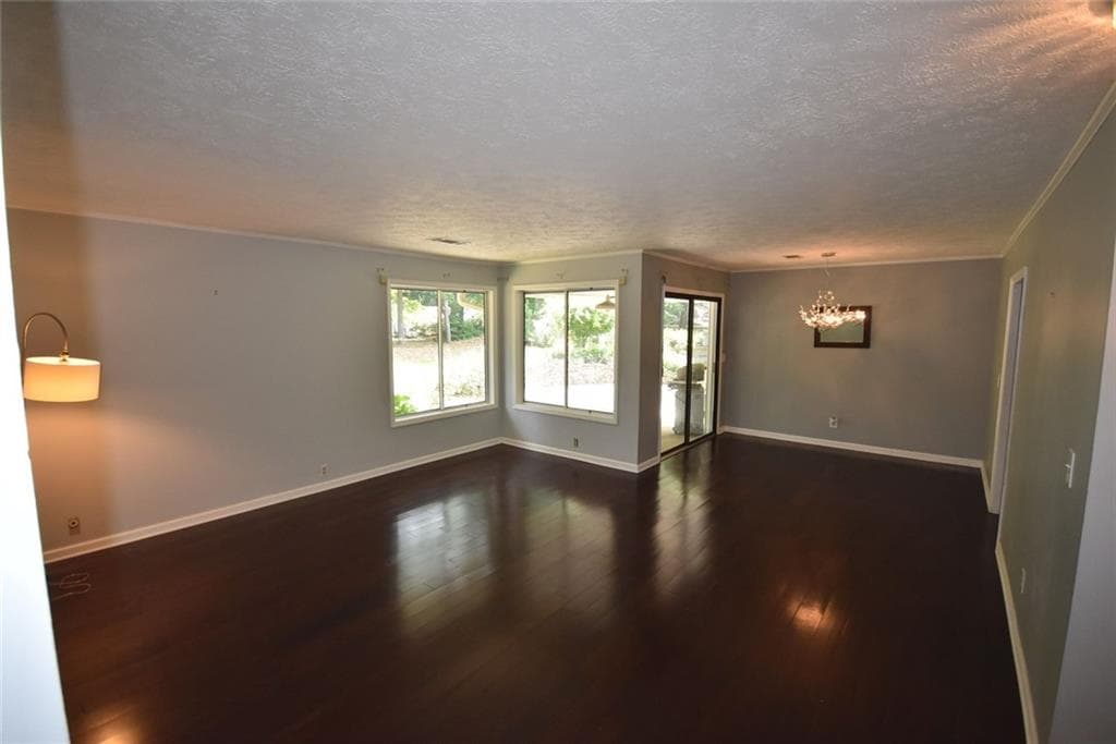 3 bedroom, 2 bathroom, 1,785 sq ft single family residence for sale at 1288 Crescent Drive, Marietta, GA 30066 — photo 10