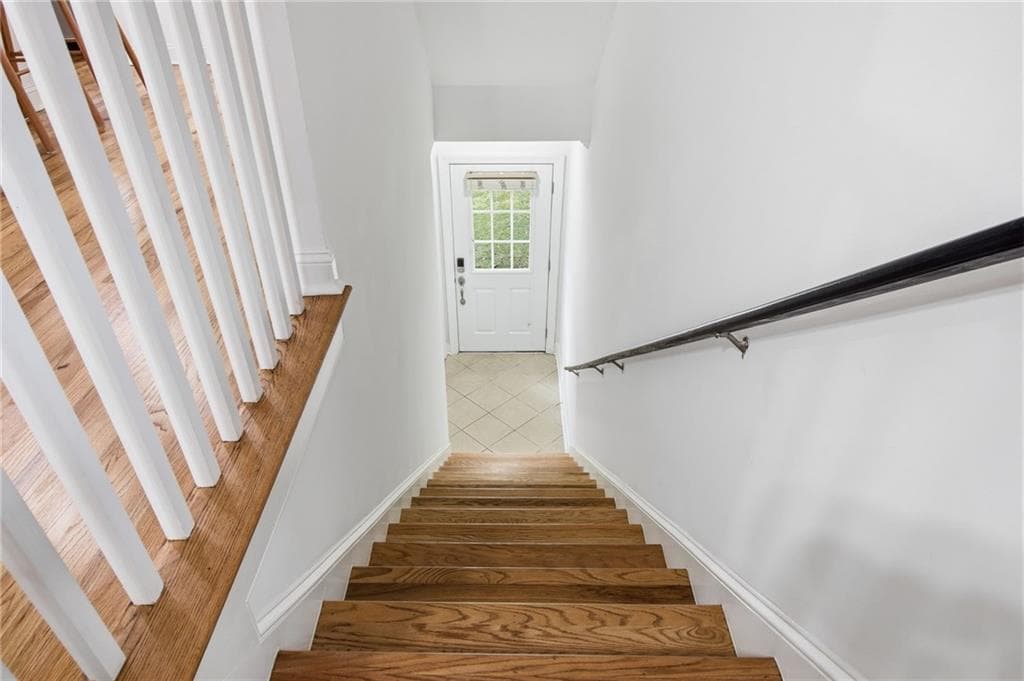 2 bedroom, 2 bathroom, 1,184 sq ft townhouse for sale at 234 Carlyle Park Drive, Atlanta, GA 30307 — photo 5