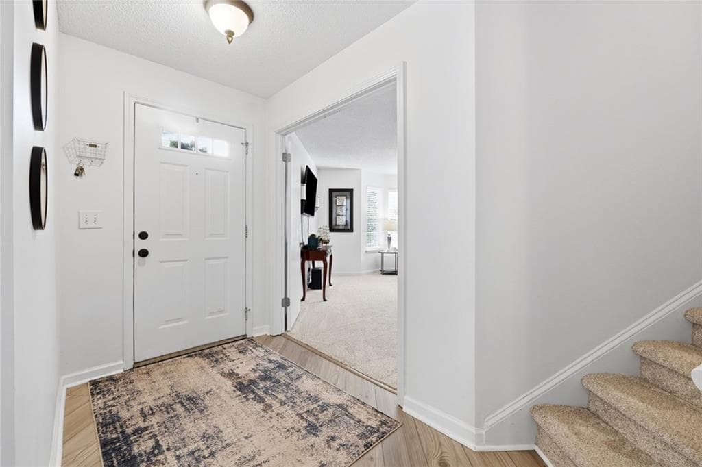 3 bedroom, 2 bathroom, 1,822 sq ft condominium for sale at 306 Mill Pond Road, Roswell, GA 30076 — photo 5